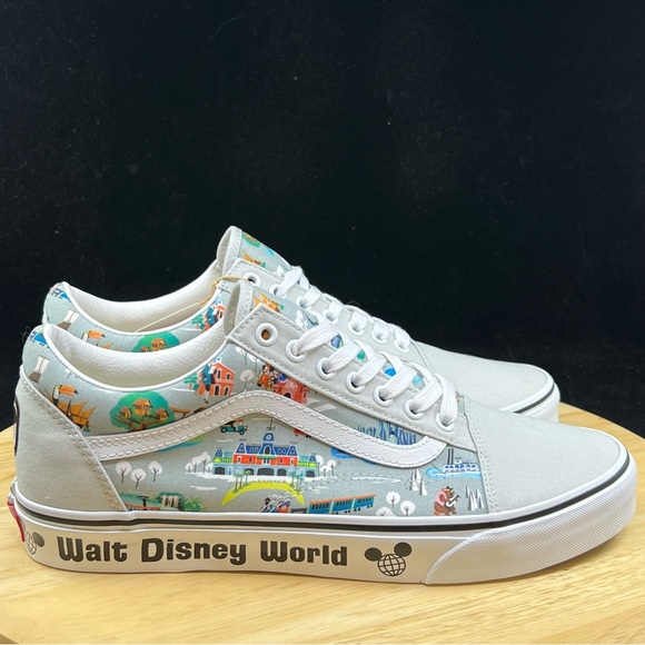 VANS x Walt Disney World 50th Anniversary Old Skool Shoes Men's - Size 10 NWT - Picture 5 of 10